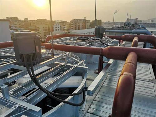 闭式冷却塔厂家价格 <a href=http://www.szkangming.com/tags/1_0.html target=_blank class=infotextkey>闭式冷却塔</a>厂家价格