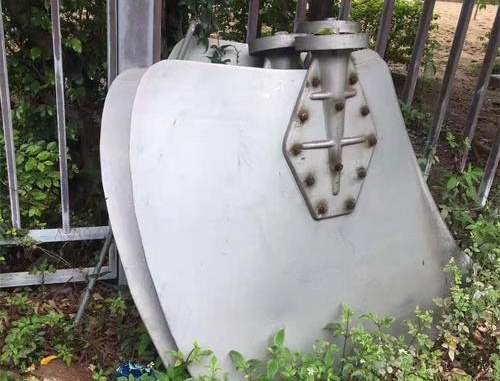 大扭转角超静音冷却塔风机