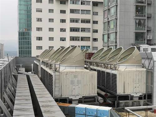 低噪音<a href=http://www.szkangming.com target=_blank class=infotextkey>冷却塔降噪</a>