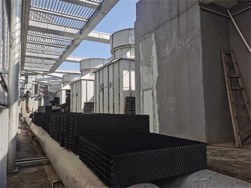 冷却塔填料堵塞怎么办 <a href=http://www.szkangming.com/tags/21_0.html target=_blank class=infotextkey>冷却塔填料</a>堵塞怎么办